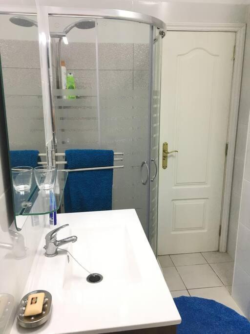2 Bd Apartment With Stunning View Пуерто де Сантяго Екстериор снимка